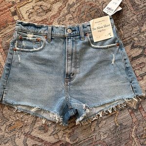 Abercrombie The Mom Short